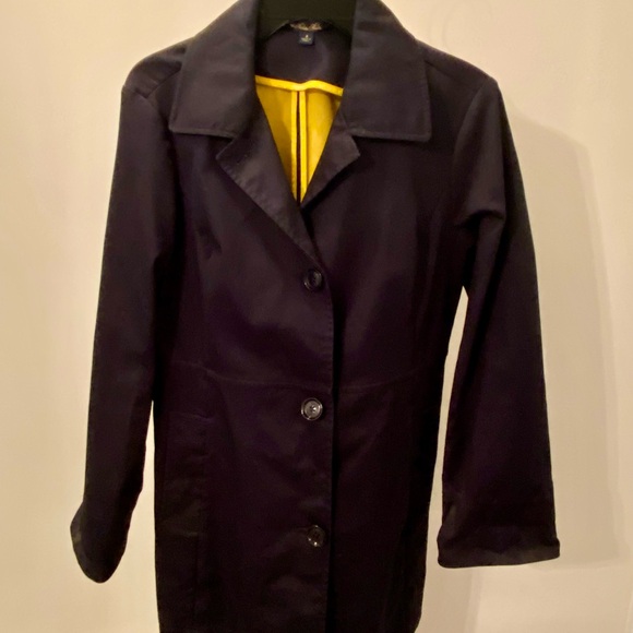 Brooks Brothers Women’s Raincoat - Picture 1 of 3
